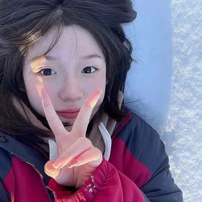 拥抱大白熊